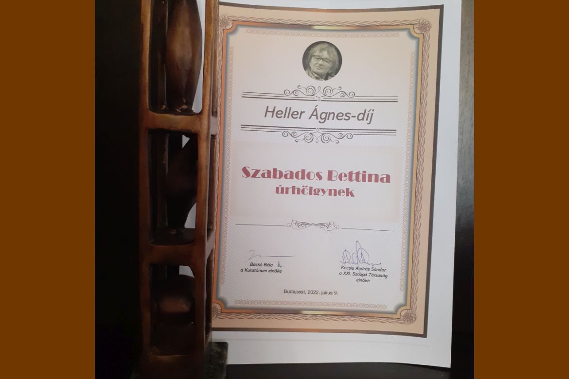 Idén Szabados Bettina vehette át a Heller Ágnes-díjat
